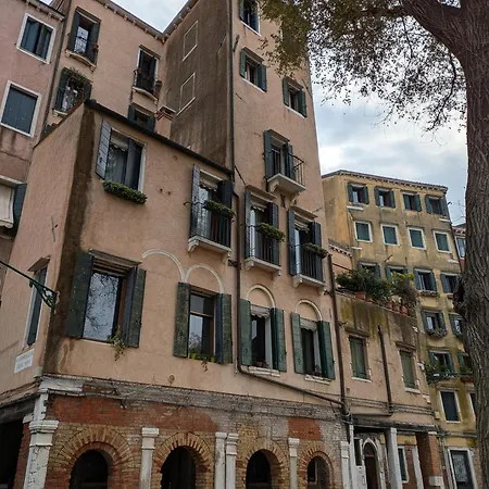 Piccola Perla Sul Canale アパート *